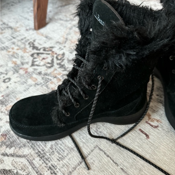 L.L. Bean Black Suede Snow Boots - Picture 8 of 8